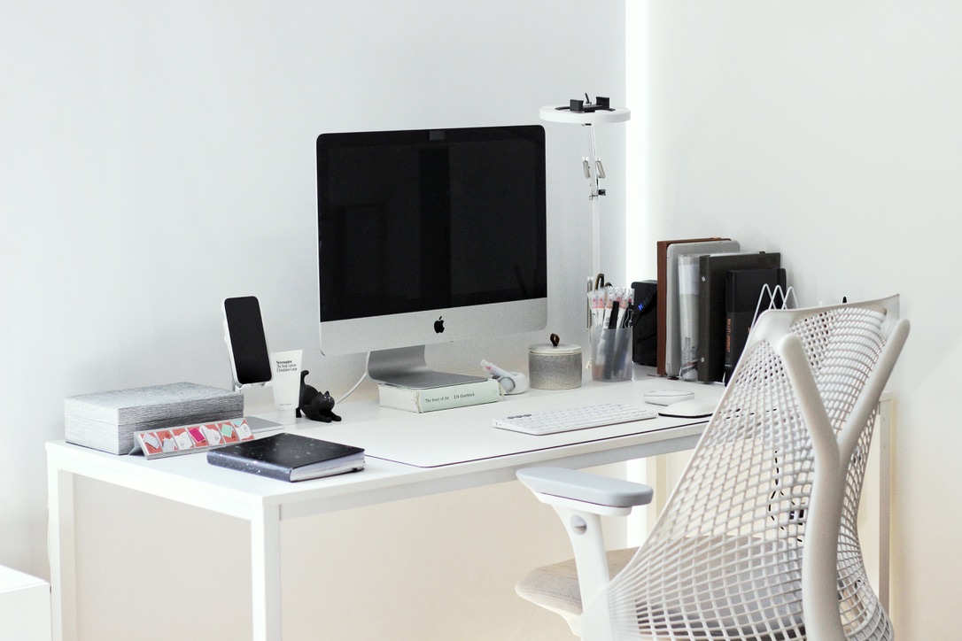 Clutter-free space